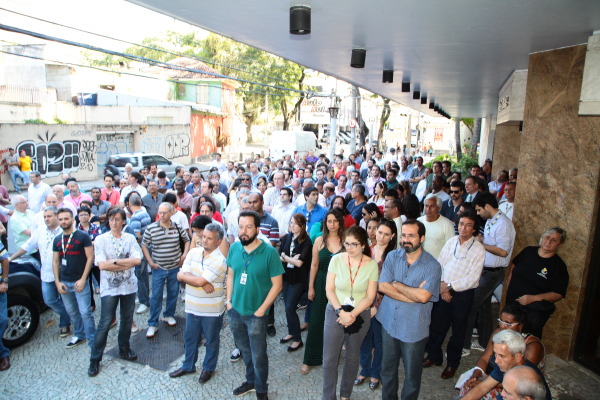 Trabalhadores da Dataprev no RJ aprovam indicativo de paralisação de 24h