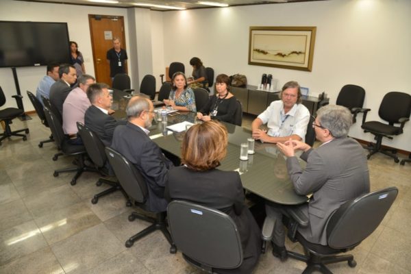 Fenadados e Serpro assinam o ACT da categoria