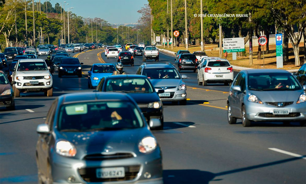 Campanha Maio Amarelo convida motoristas a desacelerarem nas rodovias