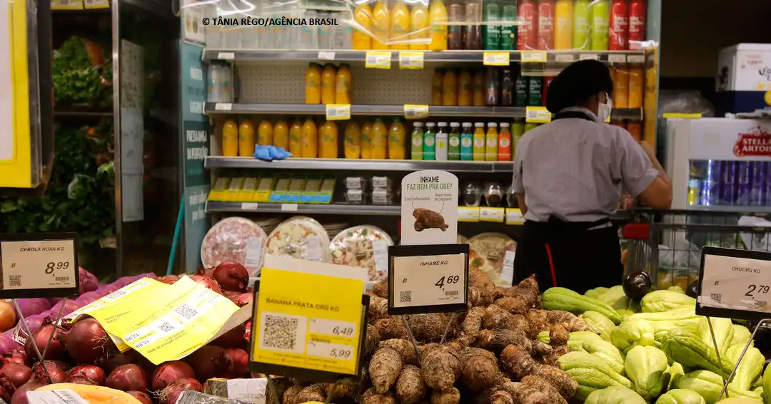 CCJ do Senado aprova fim da escala 6×1 e prevê jornada de 36h semanais